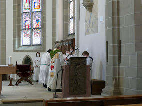 Heilige Messe mit karnevalistischem Ambiente (Foto: Karl-Franz Thiede)